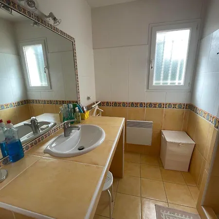 St Cyprien Piscine Privee Velos Wifi